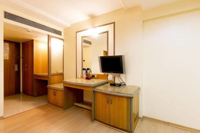 Hotel Gandharva Shivajinagar Pune Eksteriør bilde